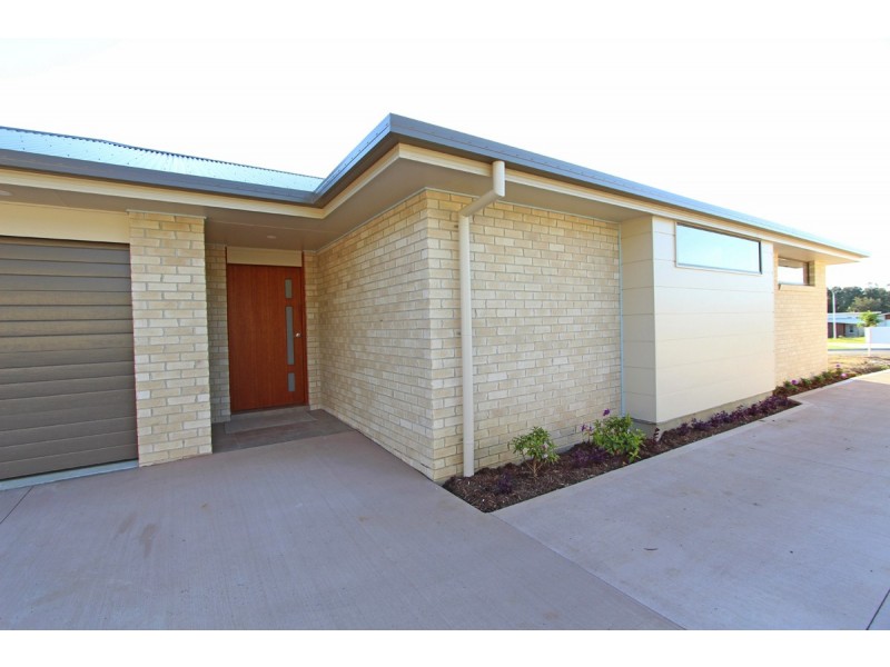 1/7 Celtic Court, Lake Cathie NSW 2445