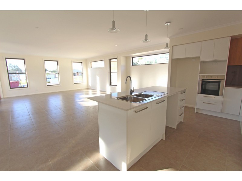 1/7 Celtic Court, Lake Cathie NSW 2445