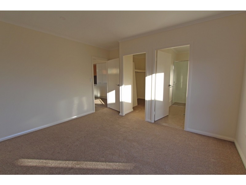1/7 Celtic Court, Lake Cathie NSW 2445
