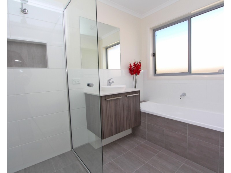 12 Solomon Drive, Lake Cathie NSW 2445