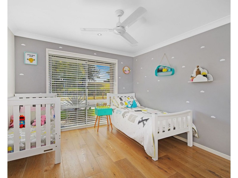 77 Capital Dr, Thrumster NSW 2444