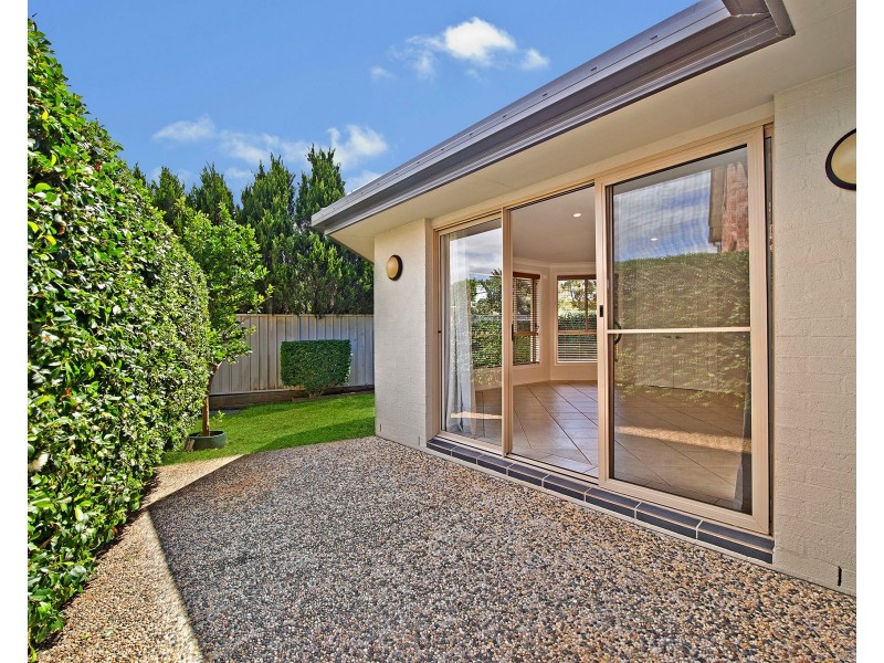 2/1 Jonas Absalom Dr, Port Macquarie NSW 2444