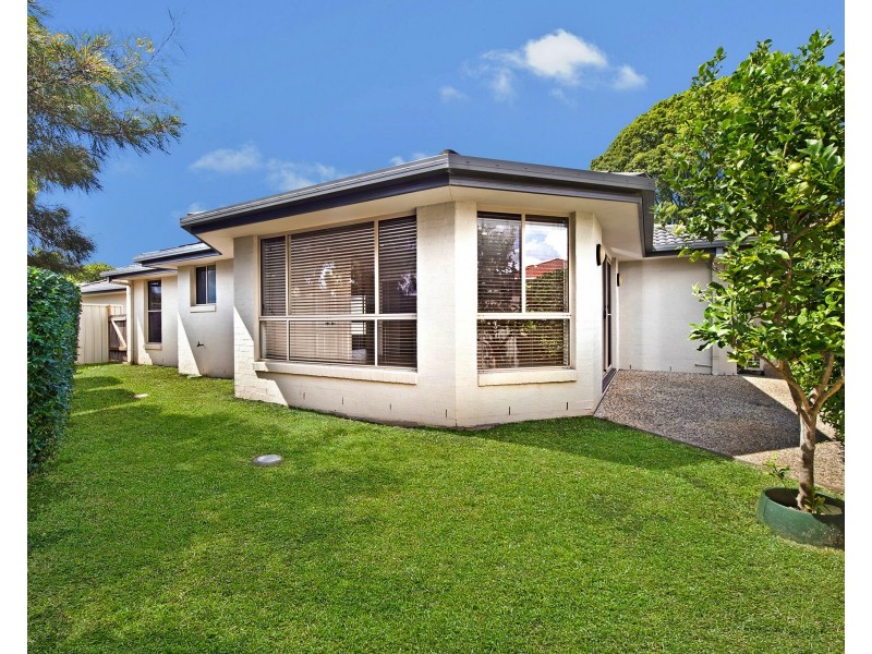 2/1 Jonas Absalom Dr, Port Macquarie NSW 2444