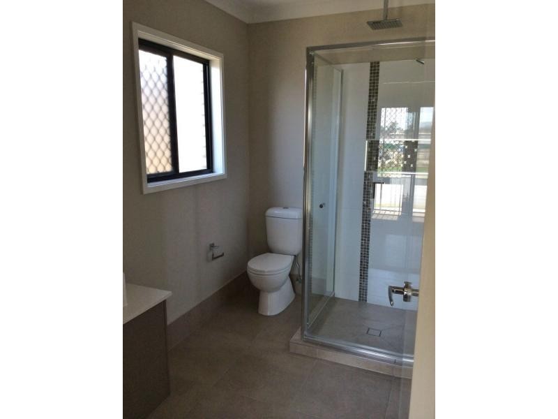 32 Cobblestone Avenue, Logan Reserve QLD 4133