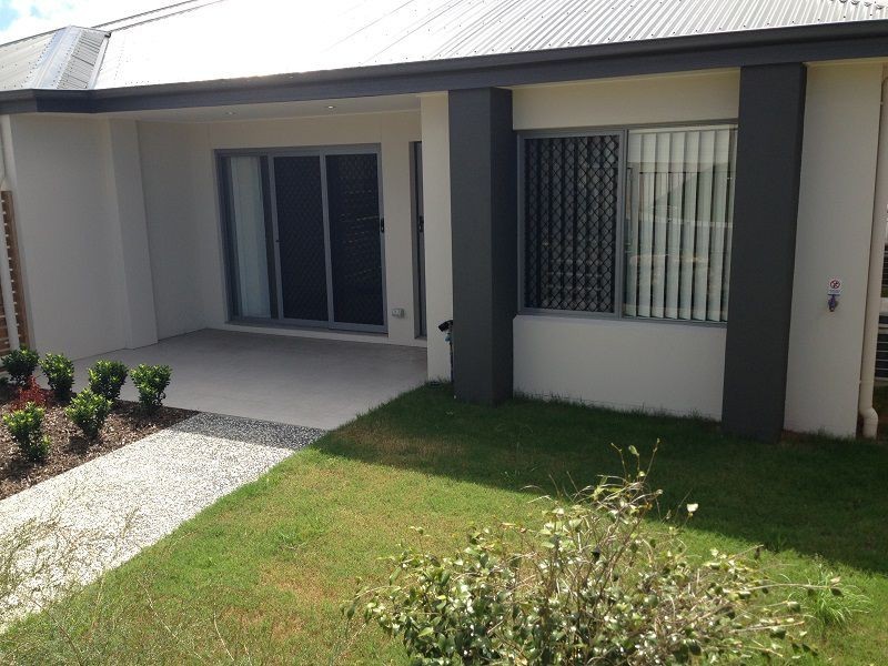 3/2 Banksia Road, Coomera QLD 4209