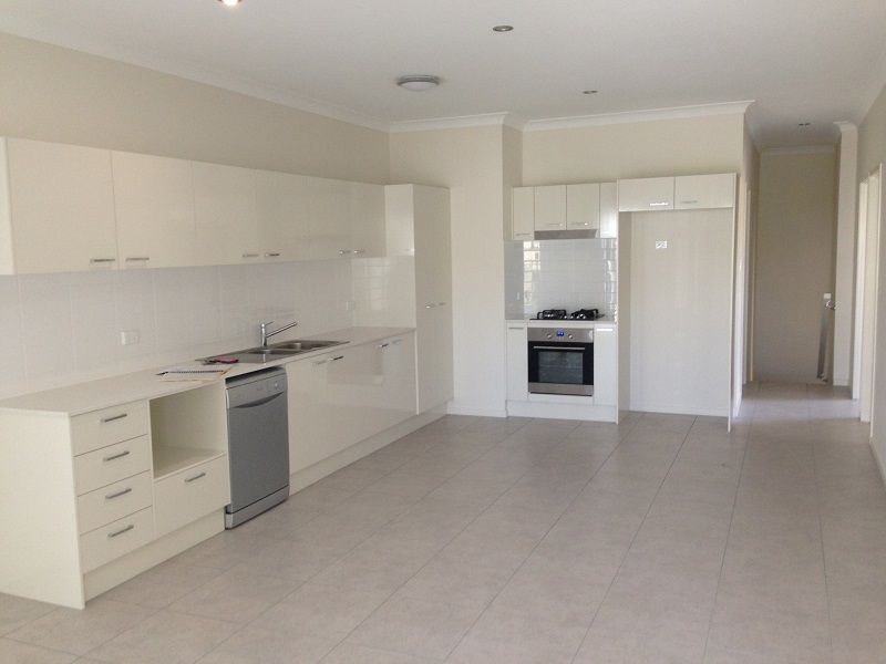 3/2 Banksia Road, Coomera QLD 4209