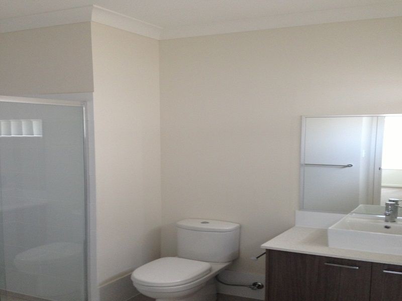 3/2 Banksia Road, Coomera QLD 4209