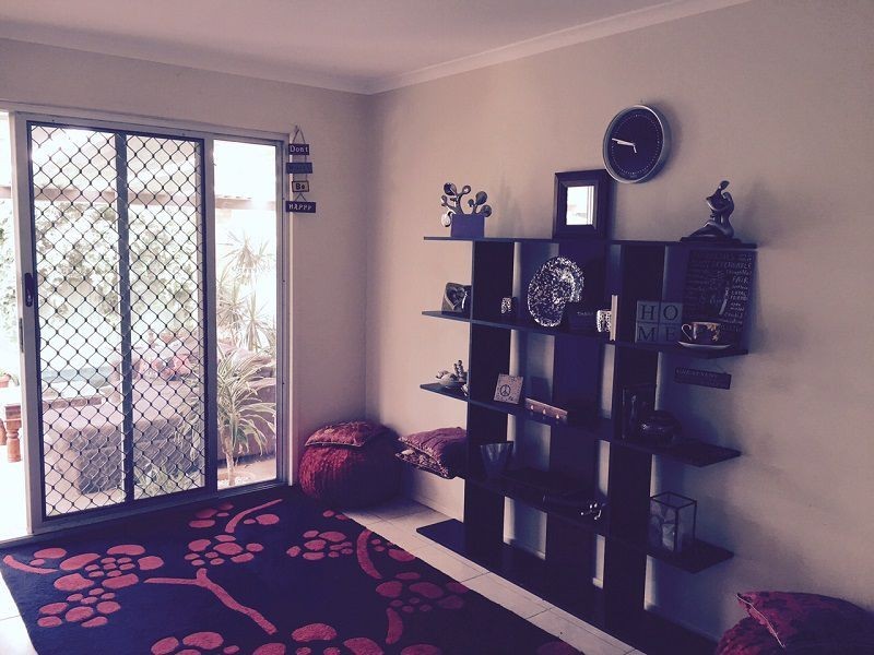 2 Owens Crescent, Regents Park QLD 4118