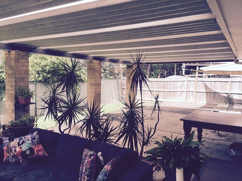 2 Owens Crescent, Regents Park QLD 4118