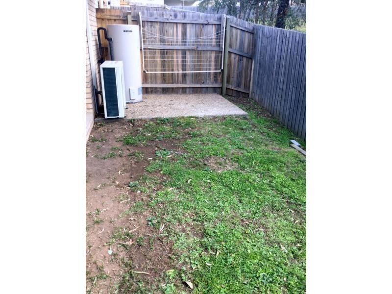 2/8 Hermes Way, Wulkuraka QLD 4305