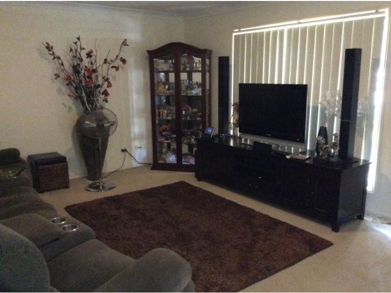 6 Pamela Street, Camira QLD 4300
