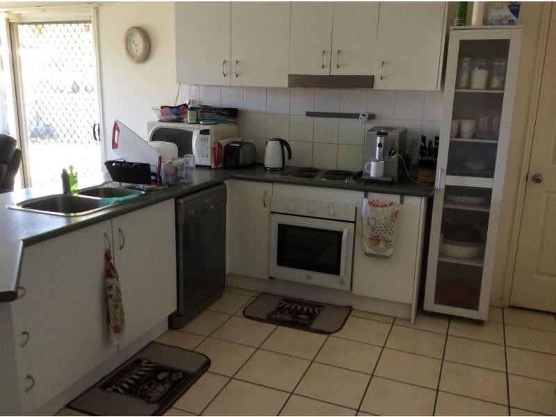 6 Pamela Street, Camira QLD 4300