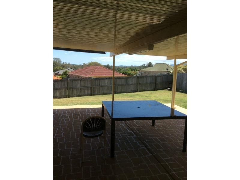6 Pamela Street, Camira QLD 4300
