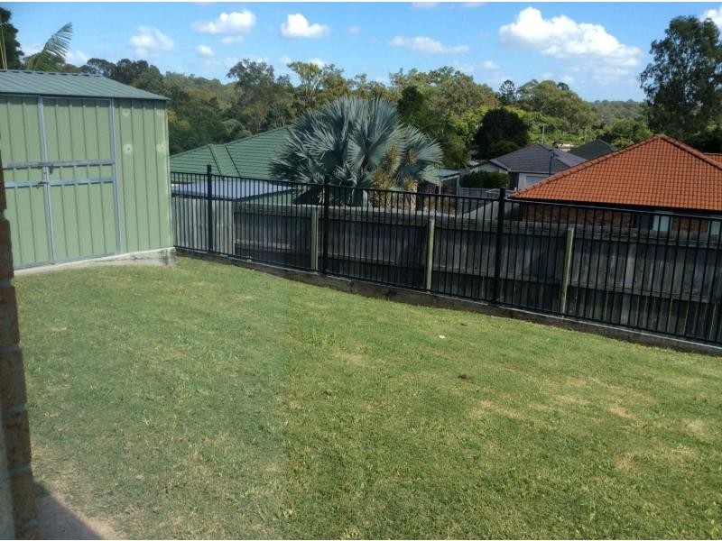 6 Pamela Street, Camira QLD 4300