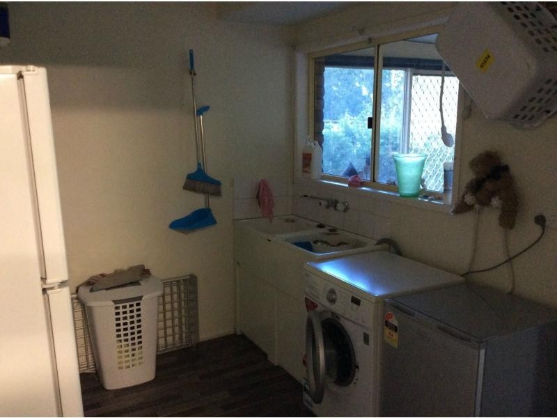 27-29 Lincoln Court, Gleneagle QLD 4285