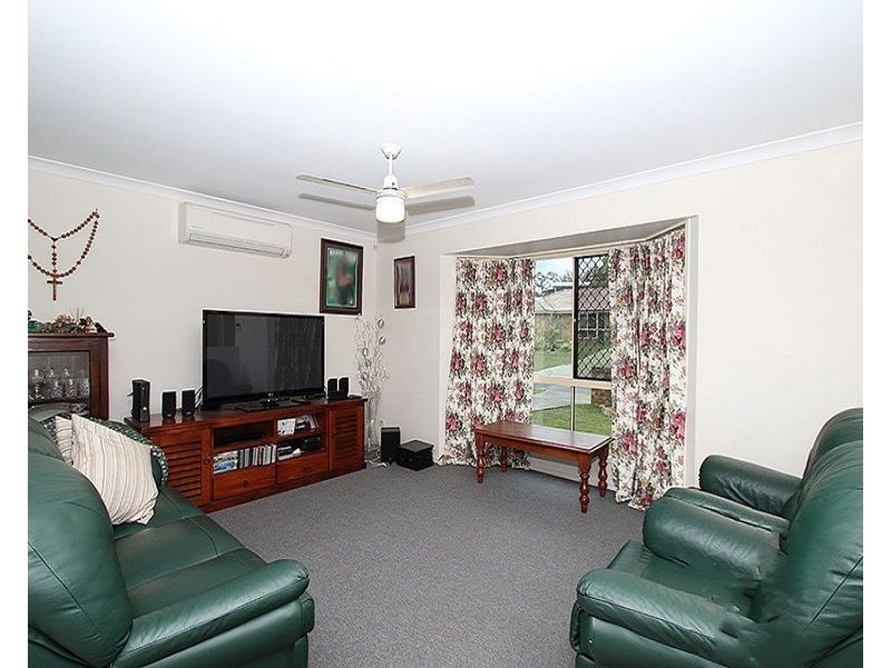 11 Cherrytree Place, Waterford West QLD 4133