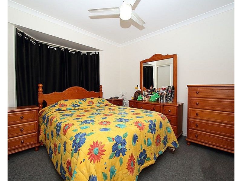 11 Cherrytree Place, Waterford West QLD 4133