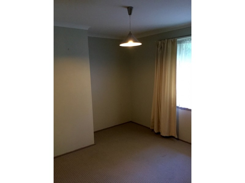 223 Bamboo Drive, Woodhill QLD 4285