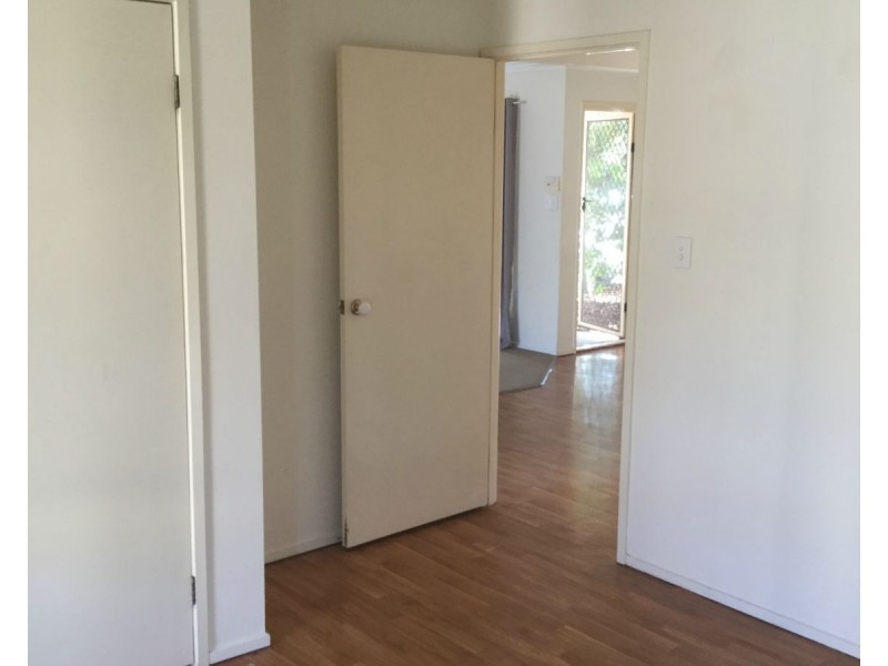 4 Leigh Place, Edens Landing QLD 4207