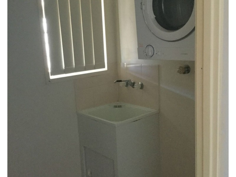 4 Leigh Place, Edens Landing QLD 4207