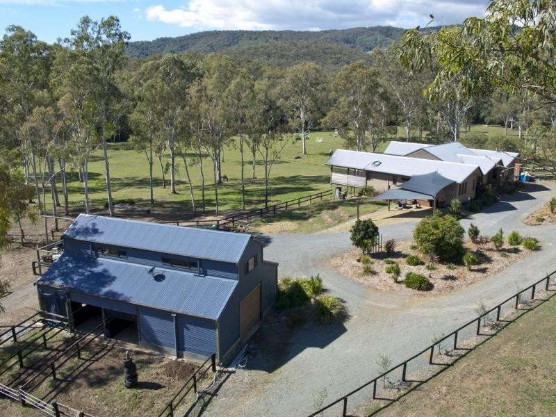 152-154 Karen Crt, Tamborine QLD 4270