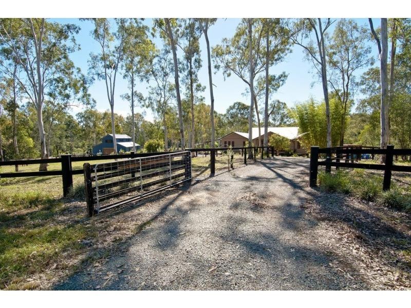 152-154 Karen Crt, Tamborine QLD 4270
