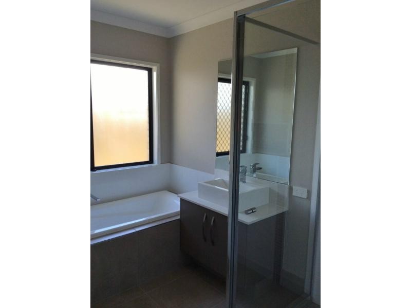 Logan Reserve QLD 4133
