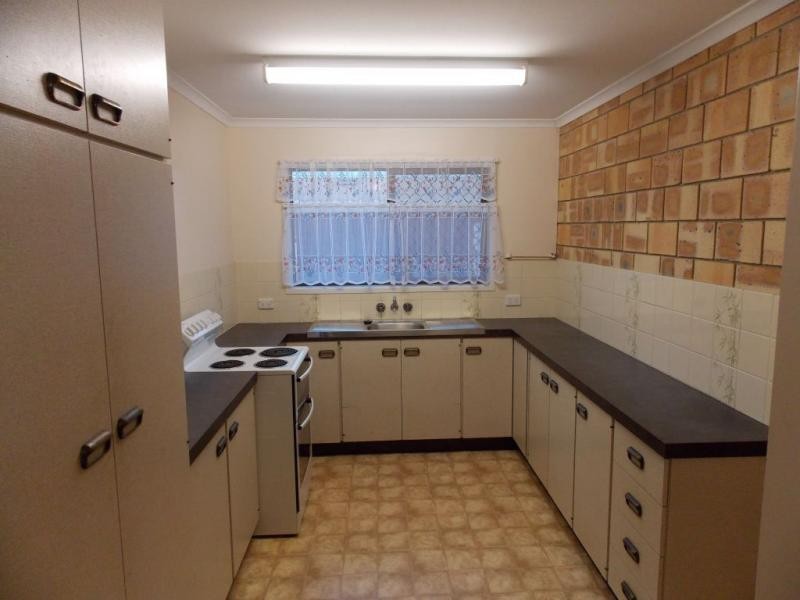 Unit 1/6 Archer Court, Avenell Heights QLD 4670