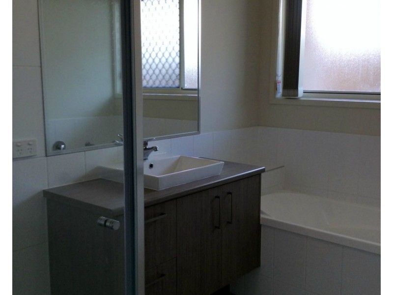 13 Alabaster Drive, Logan Reserve QLD 4133