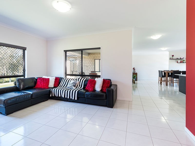 20-24 Dumaresq Street, Jimboomba QLD 4280