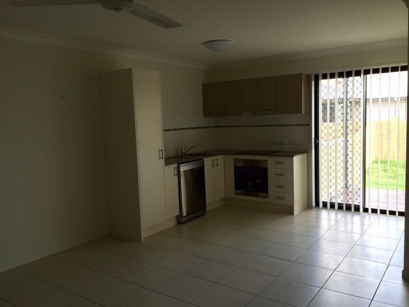 2/13 Vivian Hancock Drive, North Booval QLD 4304