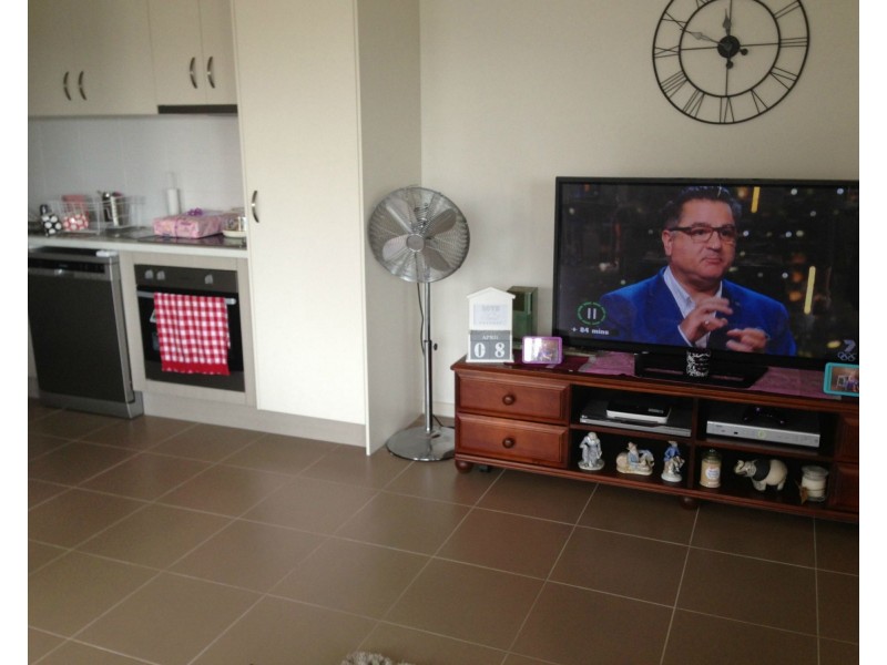 2/47 Vivian Hancock Drive, North Booval QLD 4304