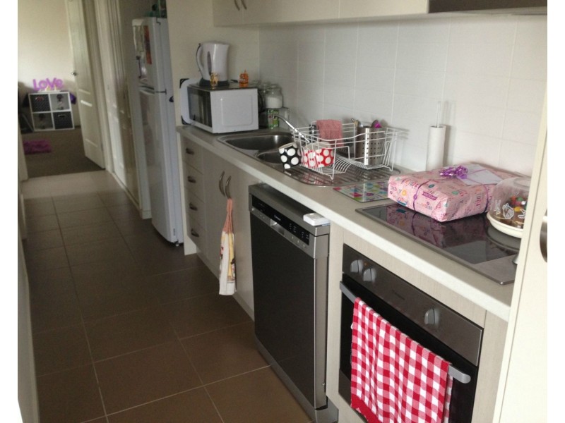 2/47 Vivian Hancock Drive, North Booval QLD 4304