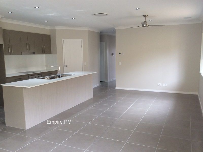 8 Generosity Street, South Ripley QLD 4306