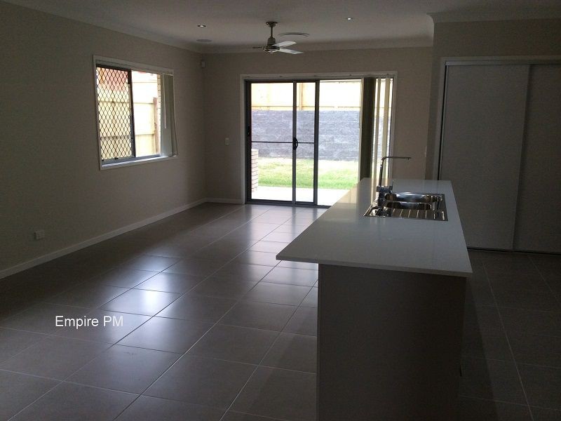 8 Generosity Street, South Ripley QLD 4306