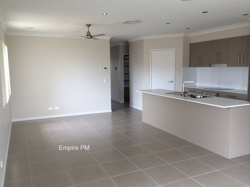 11 Tanzanite Street, Logan Reserve QLD 4133
