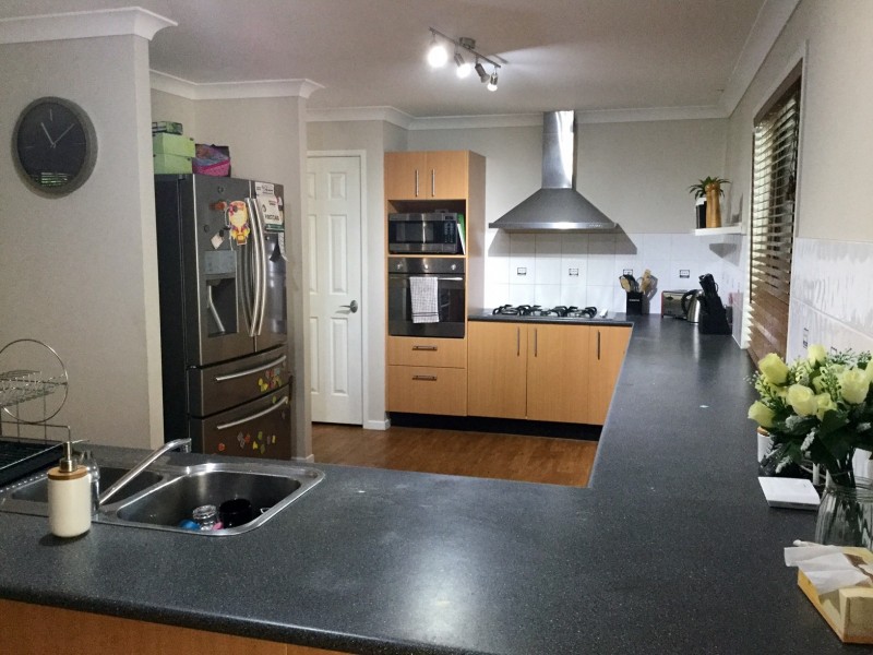 9-11 Melaleuca Ct, Jimboomba QLD 4280