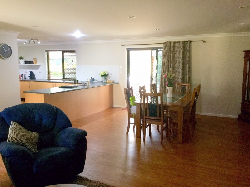 9-11 Melaleuca Ct, Jimboomba QLD 4280
