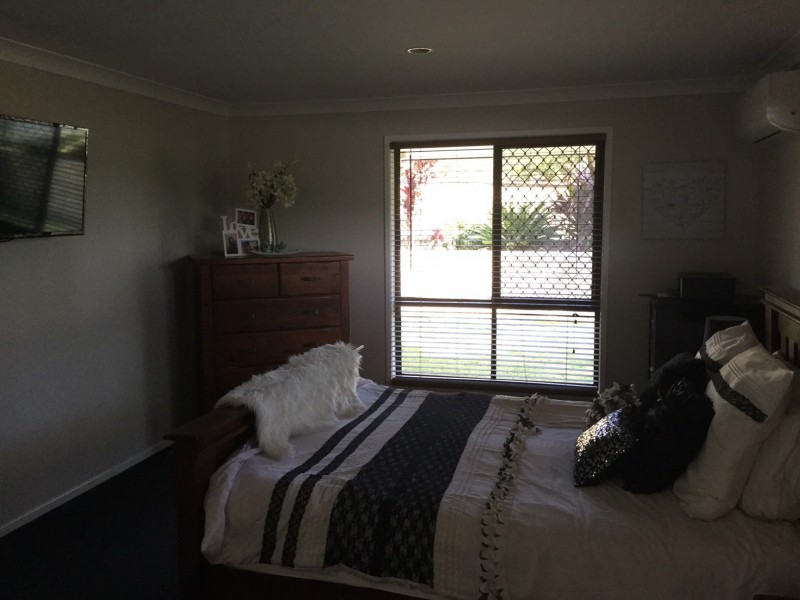9-11 Melaleuca Ct, Jimboomba QLD 4280