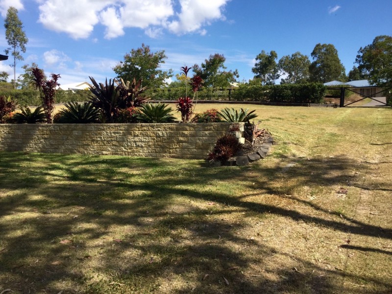 9-11 Melaleuca Ct, Jimboomba QLD 4280