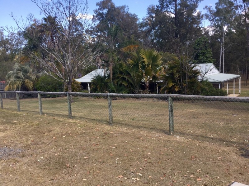 6-8 Holyrood Ct, Munruben QLD 4125