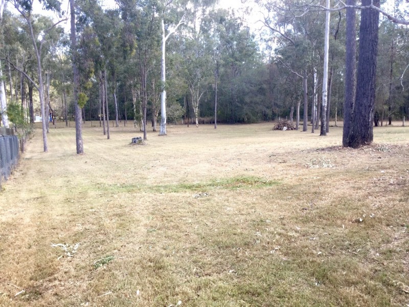 6-8 Holyrood Ct, Munruben QLD 4125