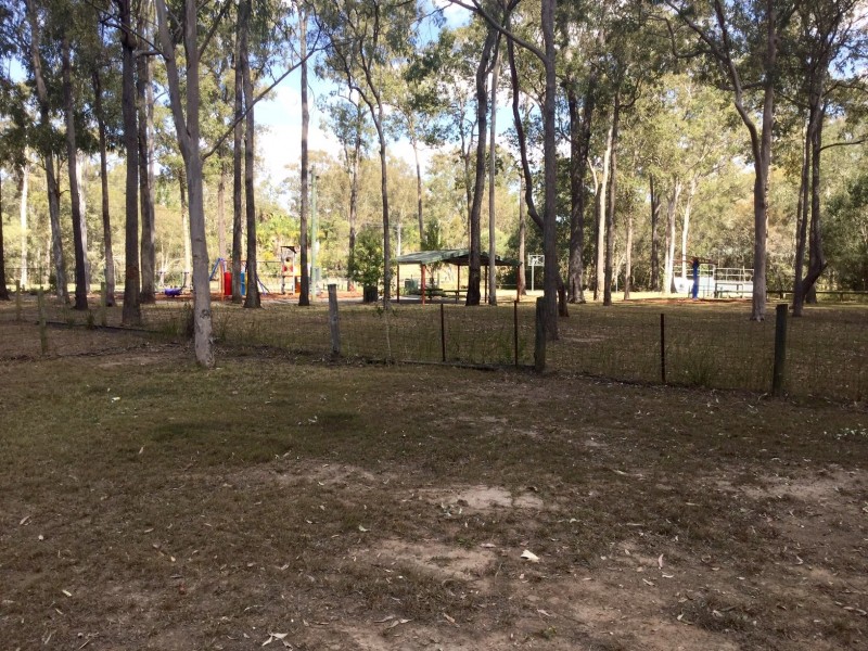 6-8 Holyrood Ct, Munruben QLD 4125