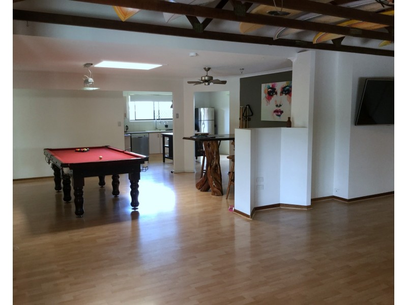 5 Mokera Ave, Palm Beach QLD 4221