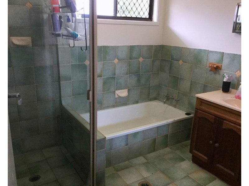 5 Mokera Ave, Palm Beach QLD 4221