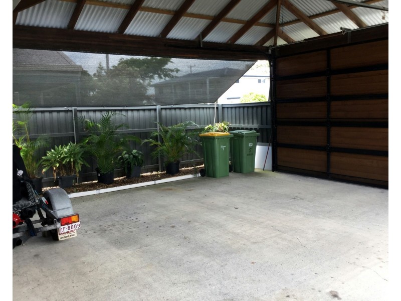 5 Mokera Ave, Palm Beach QLD 4221