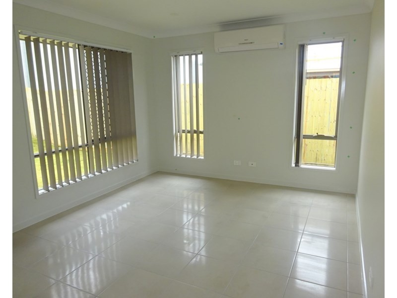 48 Orb St, Yarrabilba QLD 4207