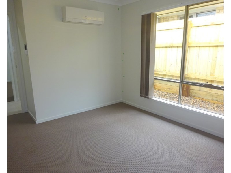 48 Orb St, Yarrabilba QLD 4207