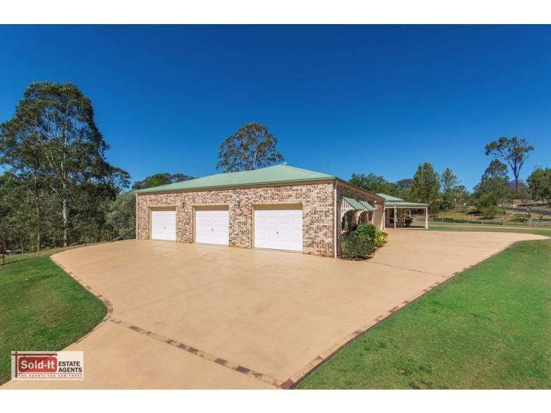 1 Creekwood Court, Warner QLD 4500