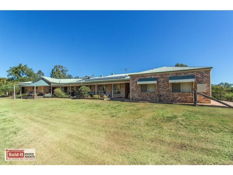 1 Creekwood Court, Warner QLD 4500
